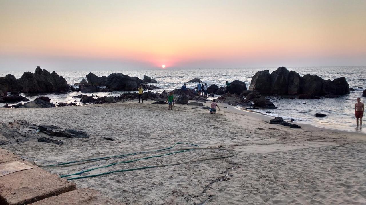 Sunny Cliff Hotel Arambol Bagian luar foto